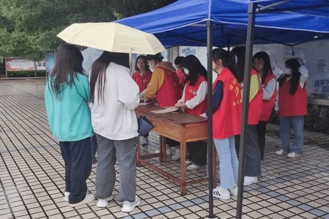 921841C13CFBBC8A002BF0844B658AA9