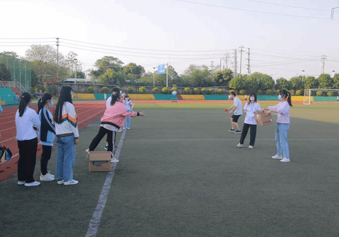 B5809671A8158D9DE2BA31EEEBA0E7E9