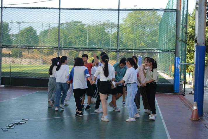 DSC_4090(1) DSC_4090(1)