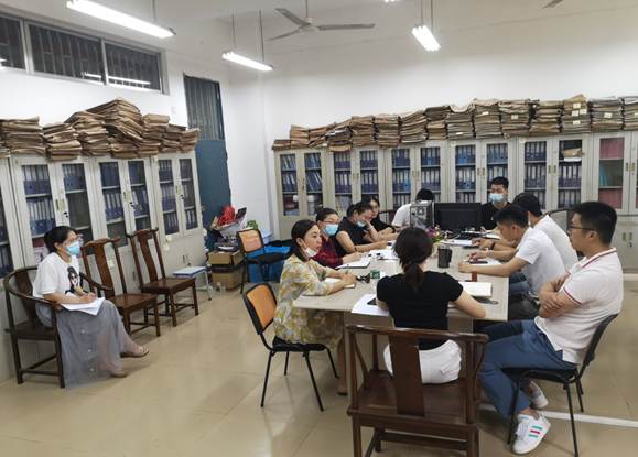 说明: BA0663F57D05E33976F342FC0C43E802.jpg